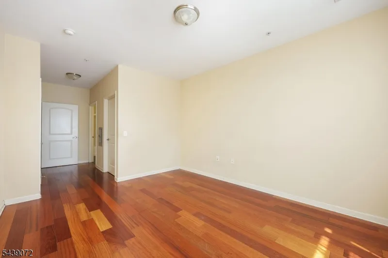 104 E Elizabeth Ave #303 Unit 303 Linden City, NJ 07036