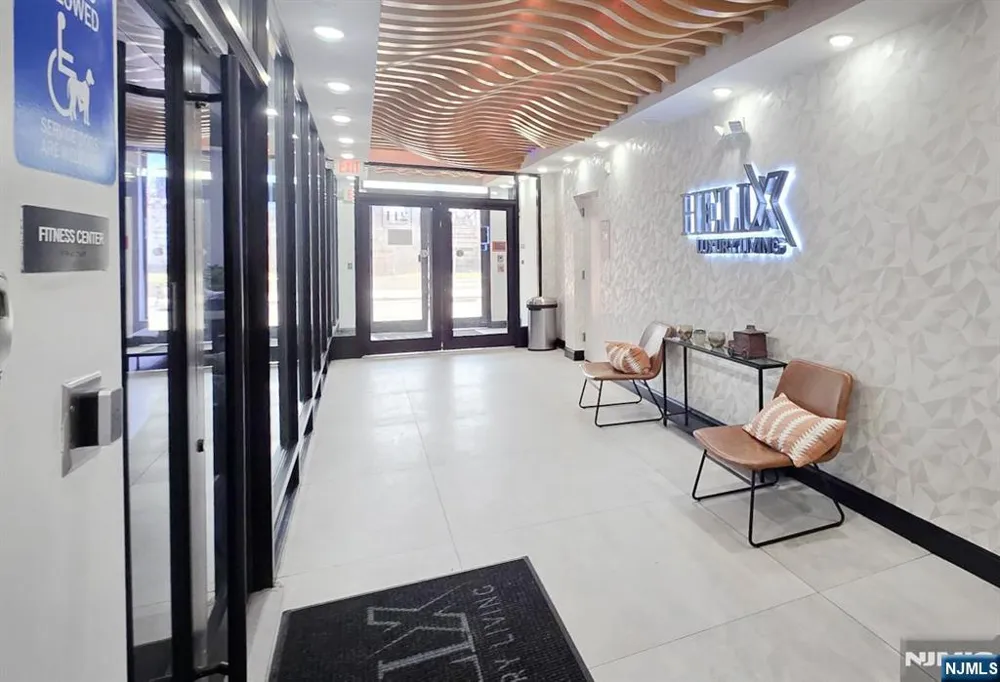 211 Baldwin Avenue 403 Jersey City, NJ 07306