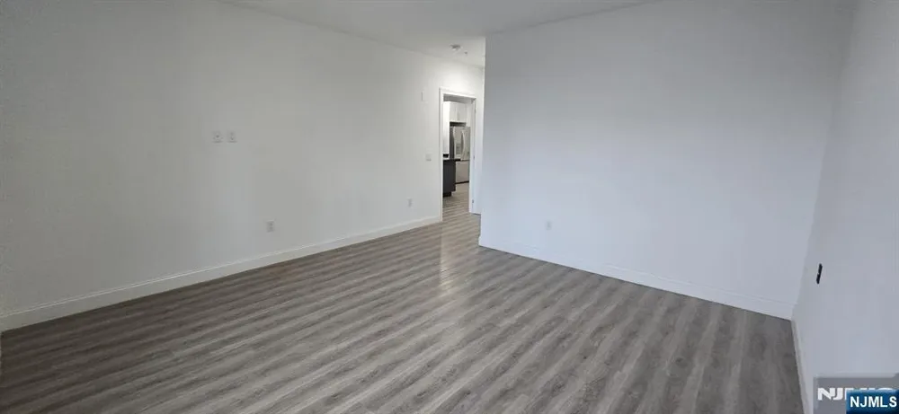 211 Baldwin Avenue 403 Jersey City, NJ 07306