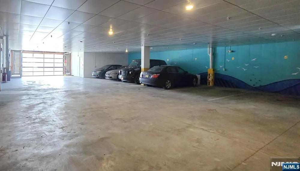 211 Baldwin Avenue 403 Jersey City, NJ 07306