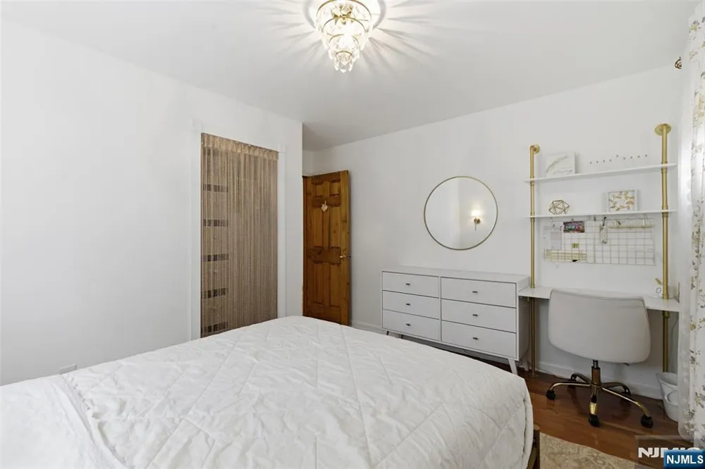312 6th Street 1 Palisades Park, NJ 07650