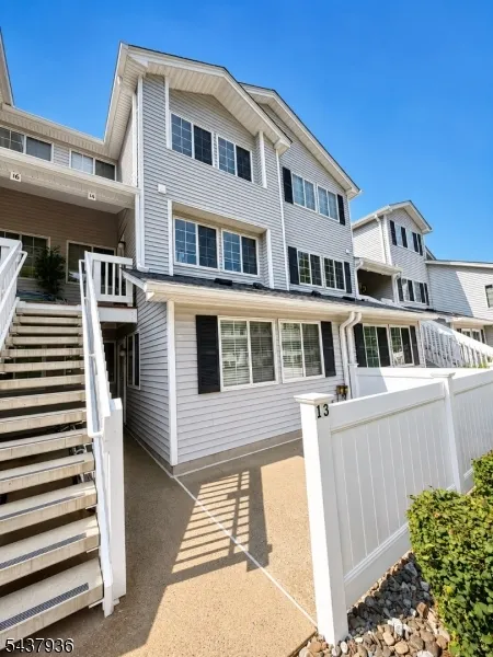 13 Cheswich Court Bedminster, NJ 07921