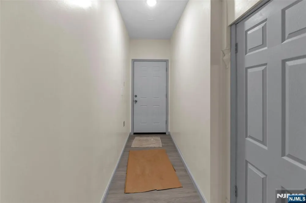 183 6th Street 181 Newark, NJ 07107