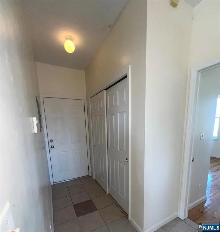 250 South Orange Avenue 3 Newark, NJ 07103