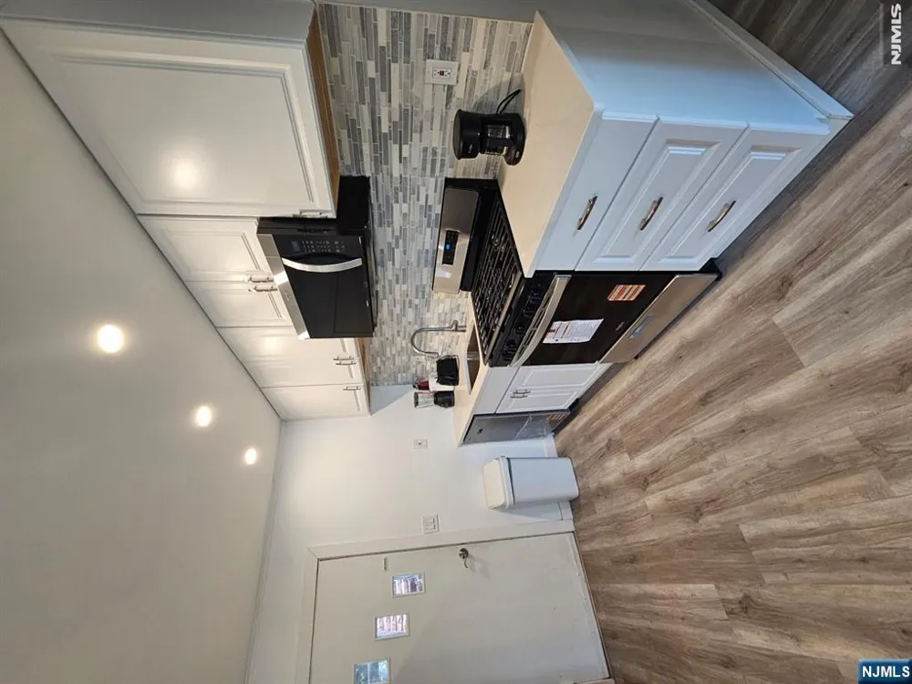 71 State Highway Edgewater, NJ 07020