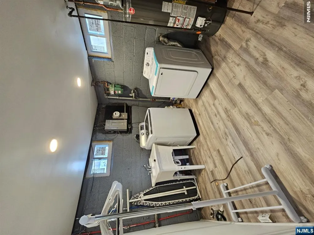 71 State Highway Edgewater, NJ 07020