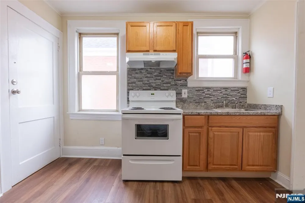 312 High Street Elizabeth, NJ 07202