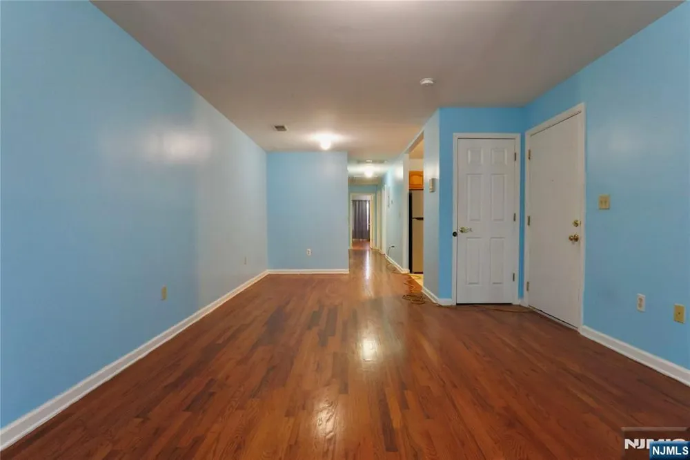 43 2nd Avenue Newark, NJ 07104