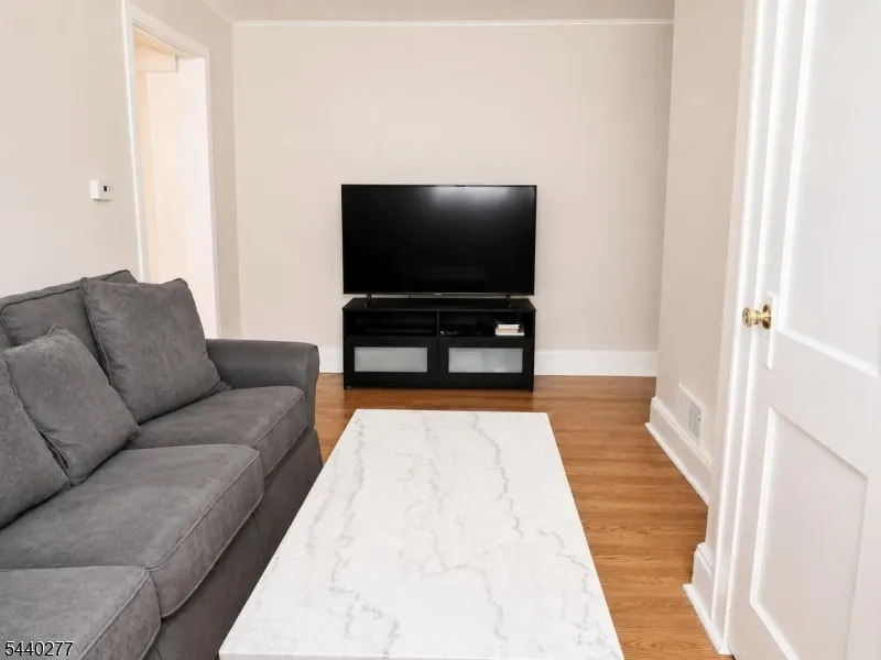 522 Saddle River Rd Apt 1 #Apt1 Unit Apt1 Saddle Brook, NJ 07663