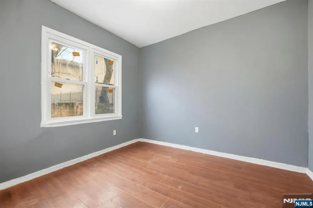 375 6th Avenue 1 Newark, NJ 07107