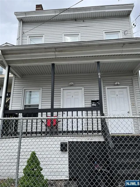 84 Main Street 3