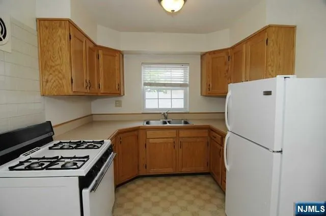 5 Heights Road O-2 Ridgewood, NJ 07450