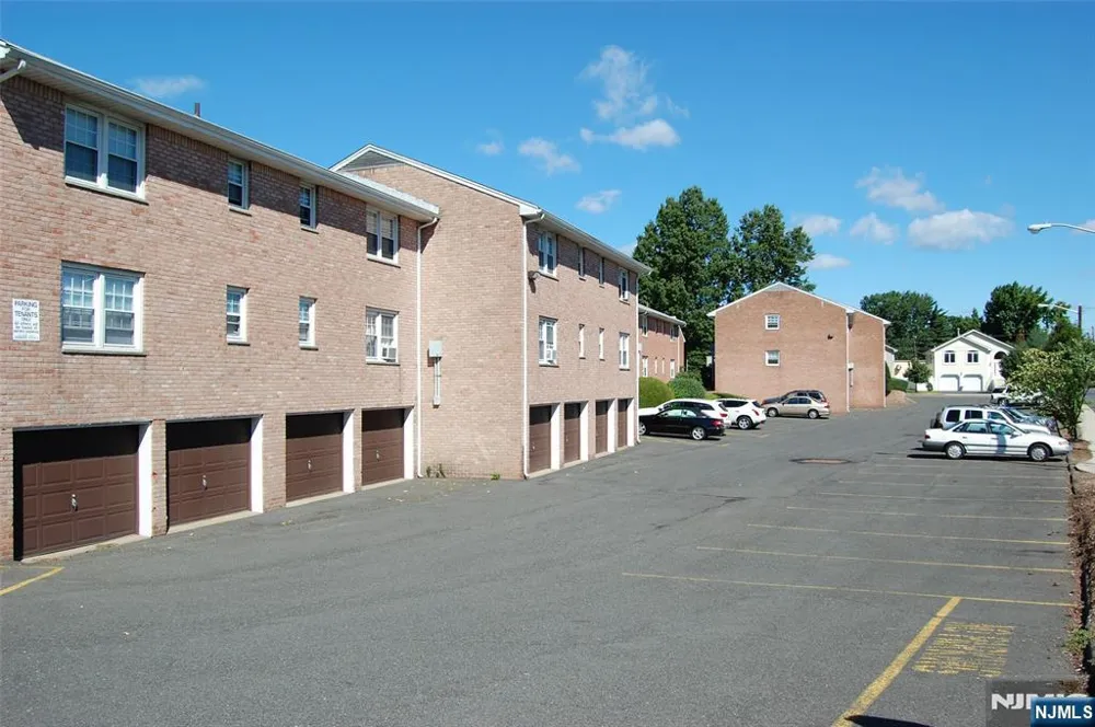 60 Columbia Avenue 25 Dumont, NJ 07628