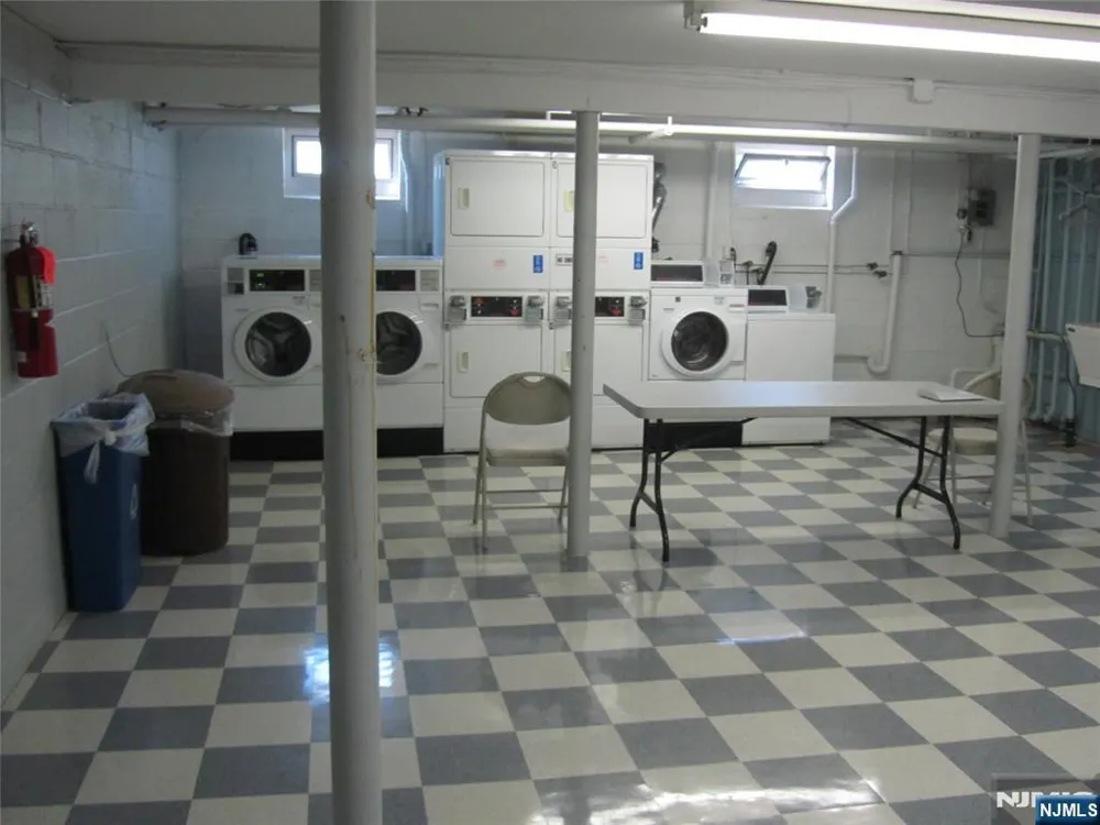 60 Columbia Avenue 25 Dumont, NJ 07628