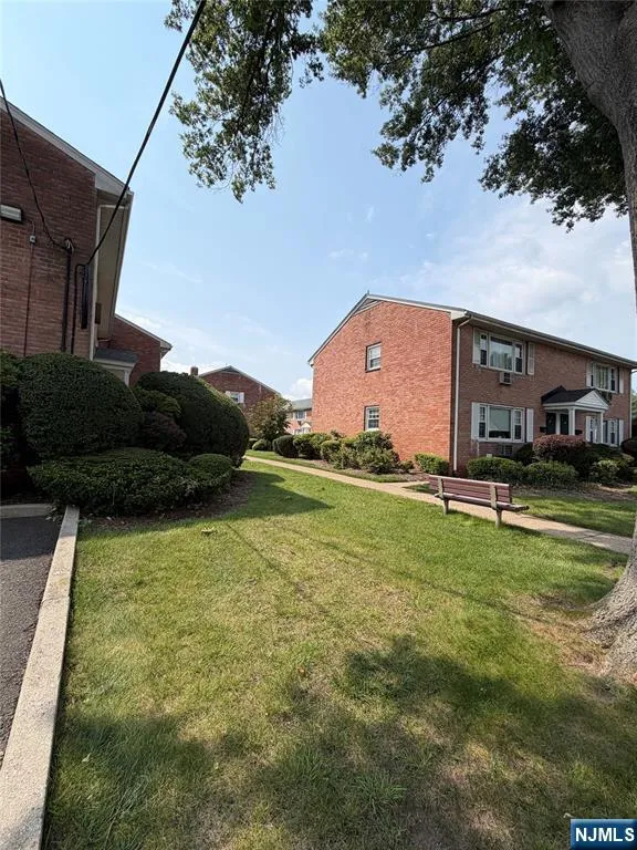 60 Columbia Avenue 25 Dumont, NJ 07628
