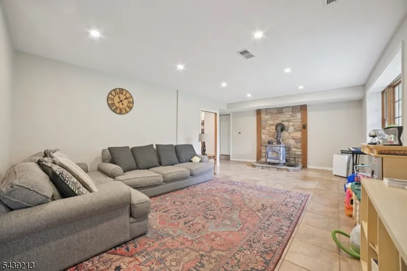 2 Lyonsville Rd Rockaway, NJ 07005