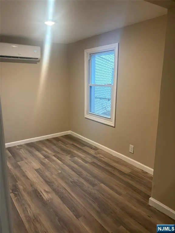 172 Main Street 5 Paterson, NJ 07522