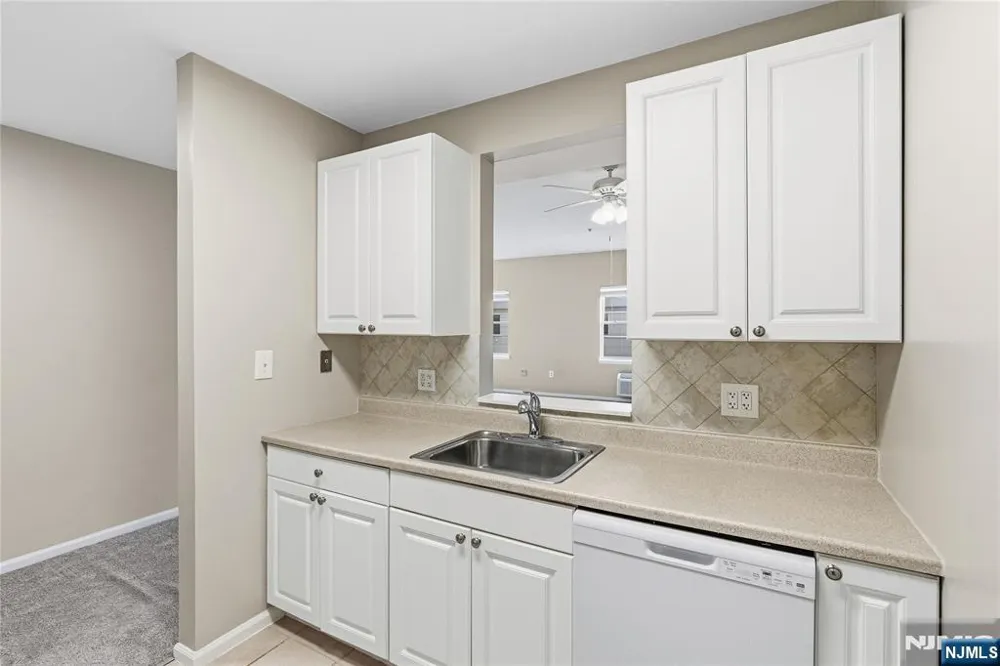 905 River Road 218 Edgewater, NJ 07020