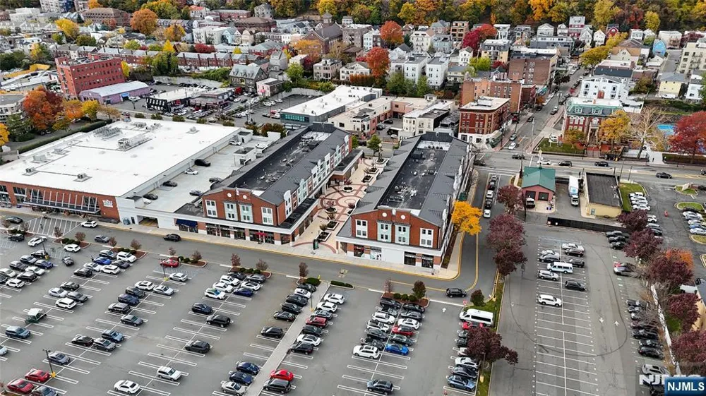 905 River Road 218 Edgewater, NJ 07020