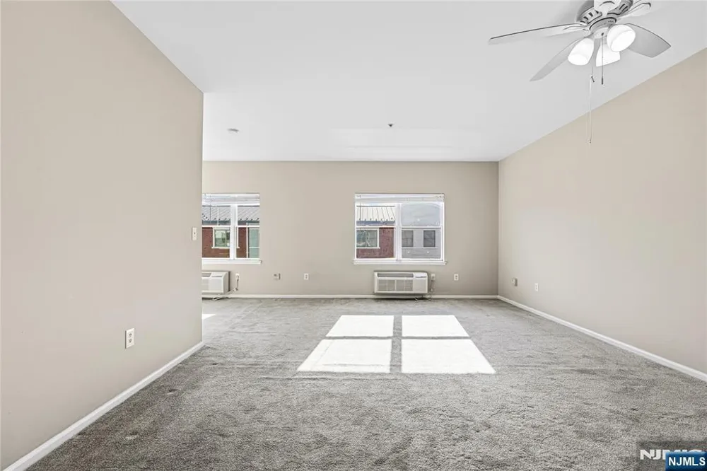 905 River Road 218 Edgewater, NJ 07020