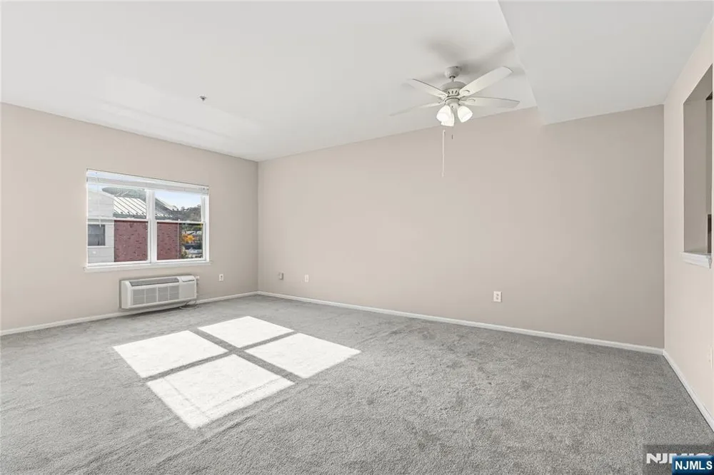 905 River Road 218 Edgewater, NJ 07020