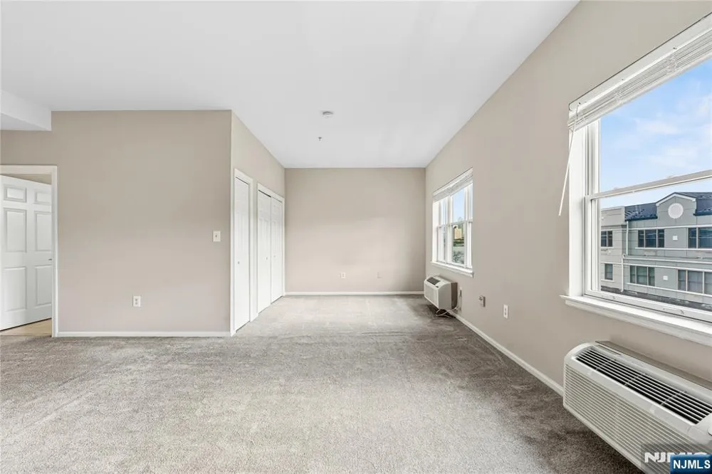 905 River Road 218 Edgewater, NJ 07020