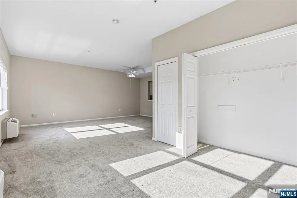 905 River Road 218 Edgewater, NJ 07020