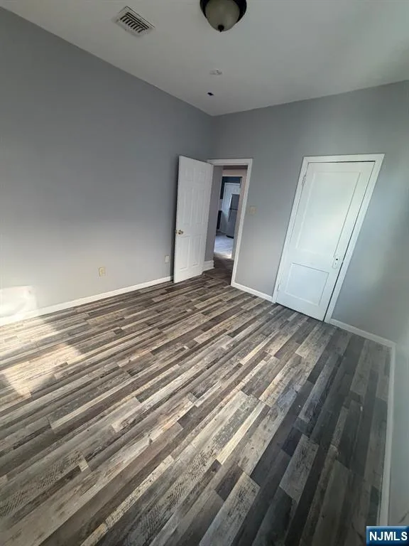 73 Arsdale 2 East Orange, NJ 07018