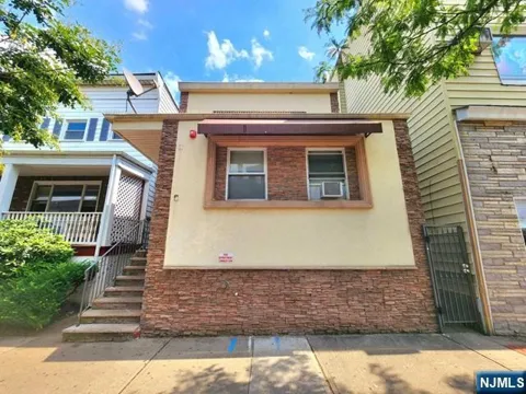 344 Kearny Avenue