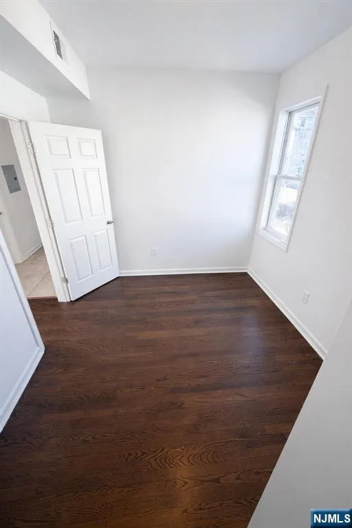 81-85 Columbia Avenue 2 Newark, NJ 07106