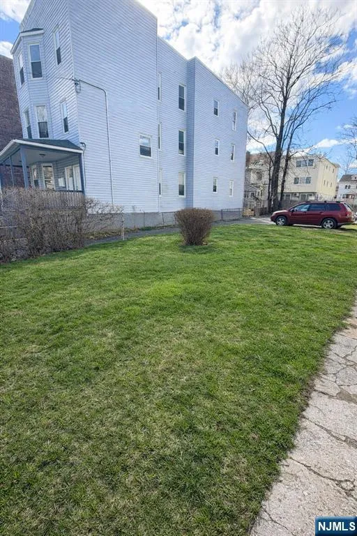 81-85 Columbia Avenue 2 Newark, NJ 07106