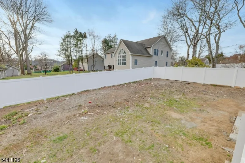 1 Kinderkamack Rd Hillsdale, NJ 07642