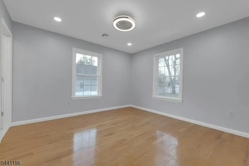1 Kinderkamack Rd Hillsdale, NJ 07642