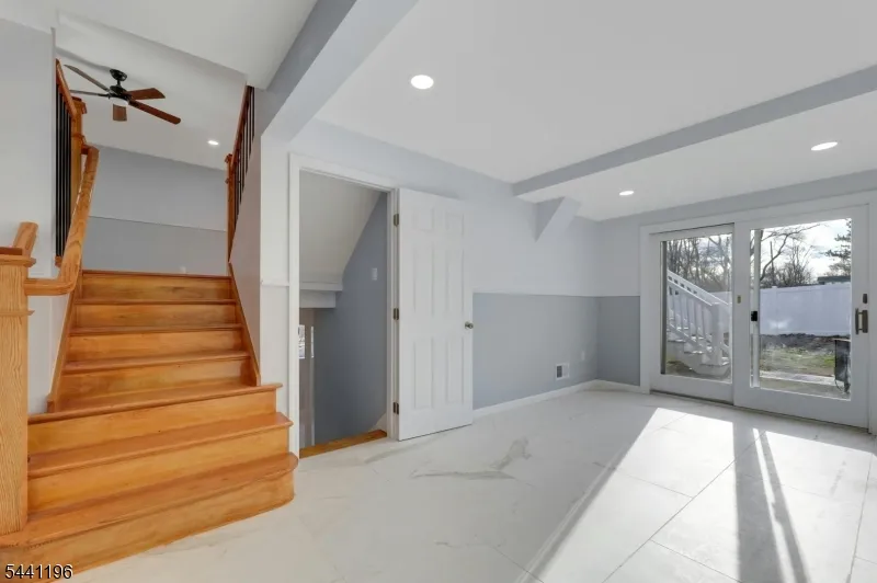 1 Kinderkamack Rd Hillsdale, NJ 07642