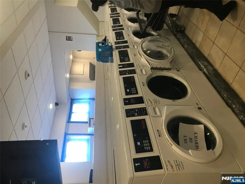5701 Kennedy Boulevard 14 L West New York, NJ 07093