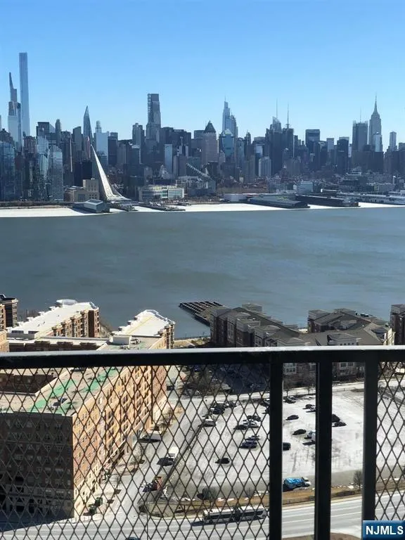 5701 Kennedy Boulevard 14 L West New York, NJ 07093