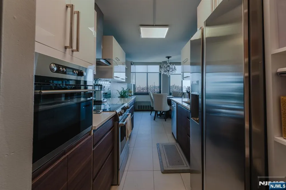 200 Winston Drive 2319 Cliffside Park, NJ 07010