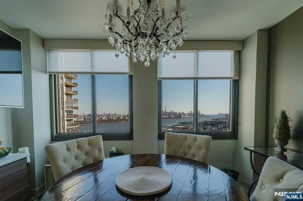 200 Winston Drive 2319 Cliffside Park, NJ 07010