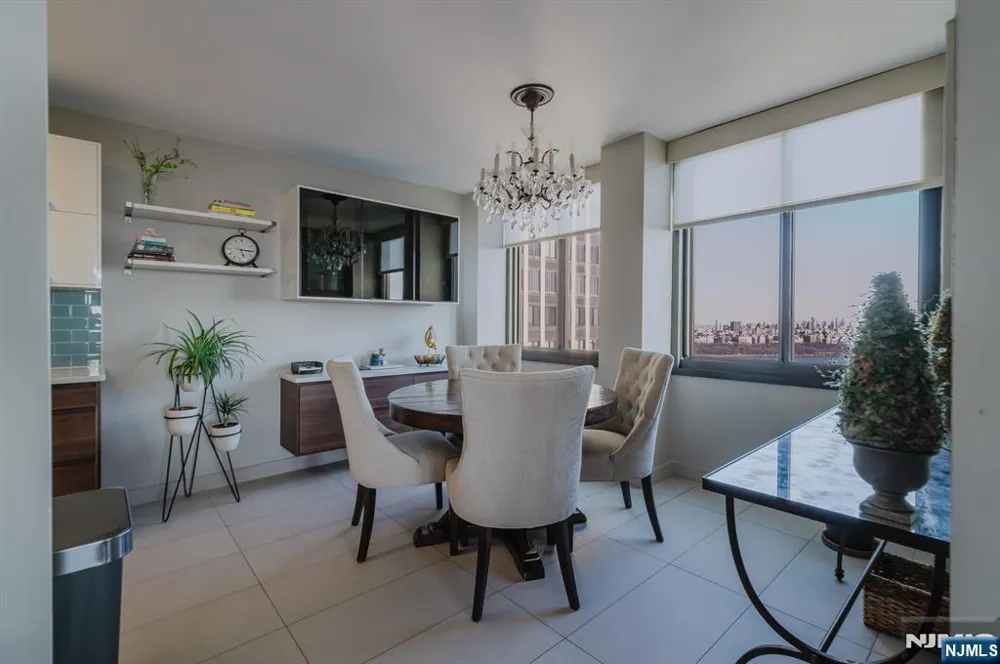 200 Winston Drive 2319 Cliffside Park, NJ 07010