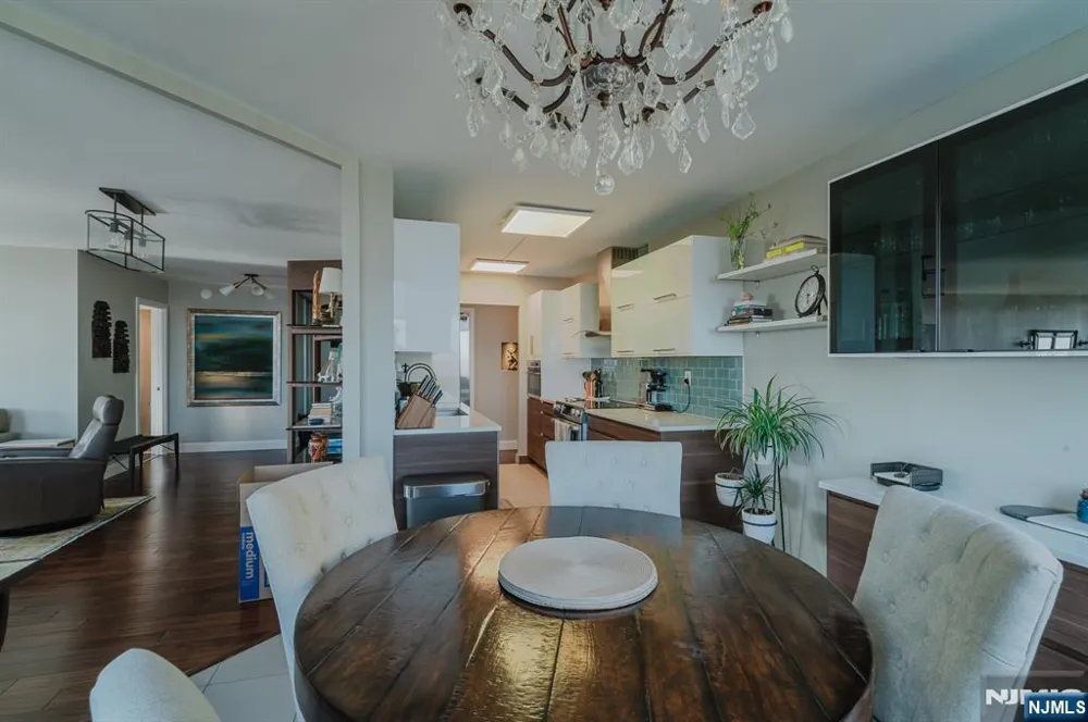 200 Winston Drive 2319 Cliffside Park, NJ 07010