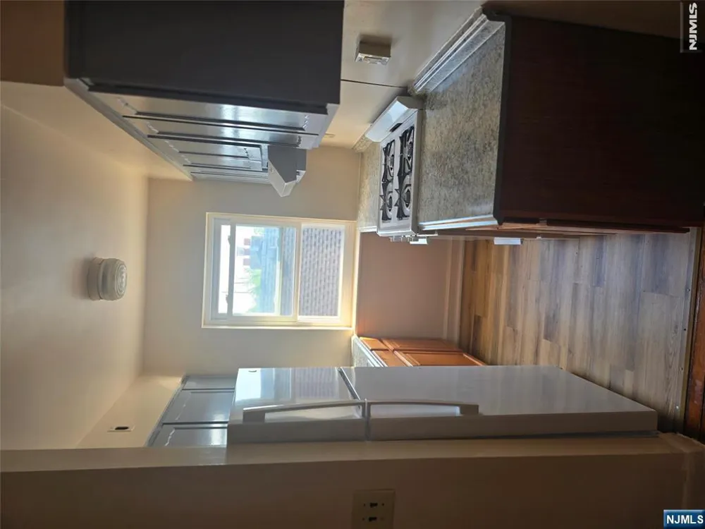 475 Grand Avenue 3B Palisades Park, NJ 07650