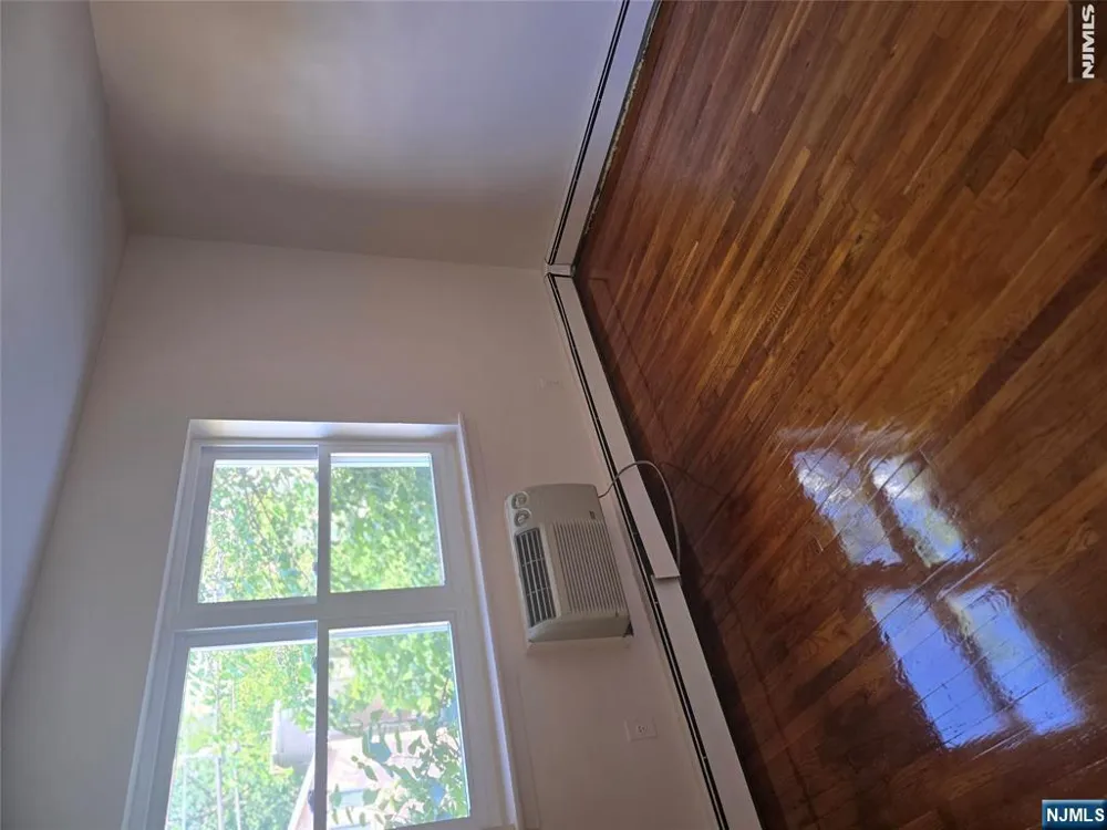 475 Grand Avenue 3B Palisades Park, NJ 07650