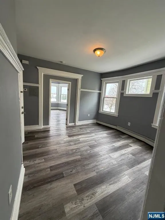 23 9th Avenue East Orange, NJ 07018