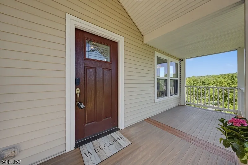 4 Michael Ct Hamburg, NJ 07419