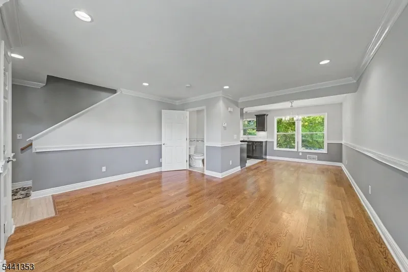 4 Michael Ct Hamburg, NJ 07419