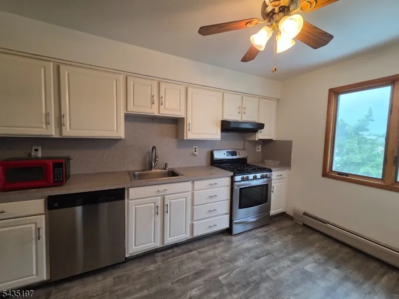 508 Lincoln St #2 Unit 2 Carlstadt, NJ 07072