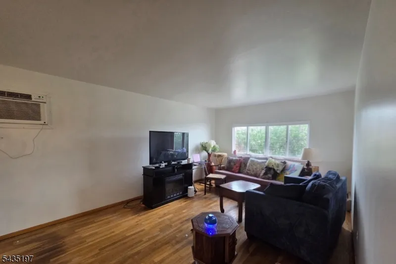 508 Lincoln St #2 Unit 2 Carlstadt, NJ 07072