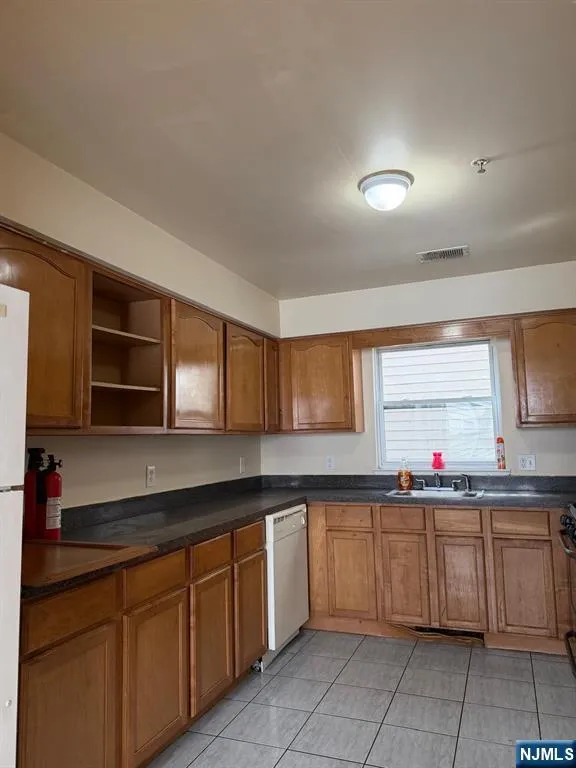 41 3rd Street 2 Newark, NJ 07107