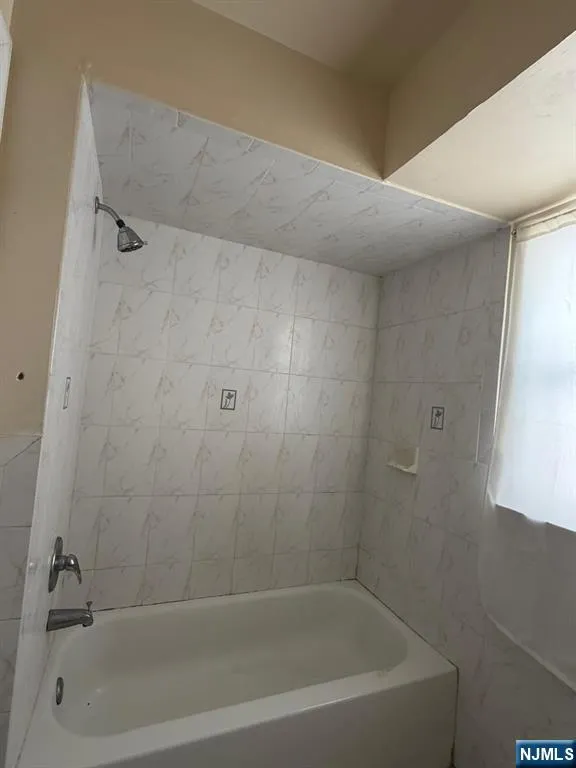 41 3rd Street 2 Newark, NJ 07107