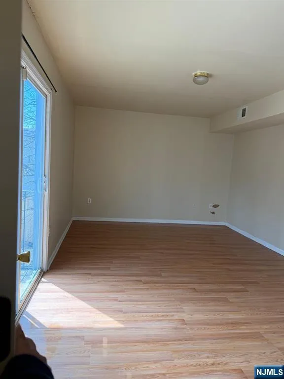 41 3rd Street 2 Newark, NJ 07107